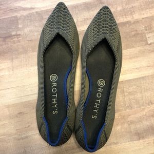 Rare Walnut Python Rothy’s Points size 10